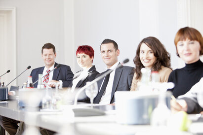 Meeting Meeting mit mindestens sechs Peronen