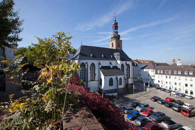 2011_09_23_schloss_Brunnen_vhs_06-109_800x533
