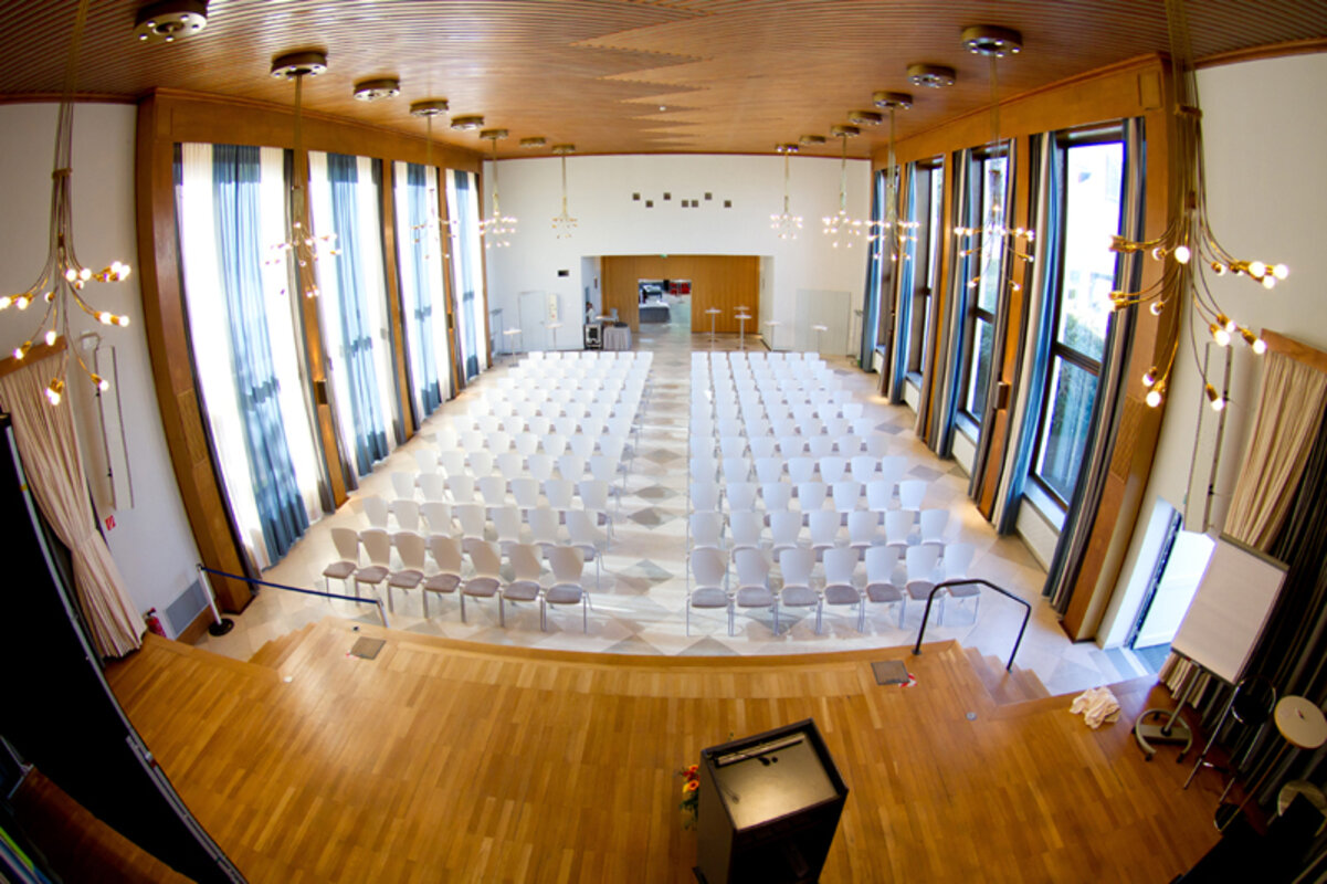 Saarbrücker Schloss Über das VHSZentrum