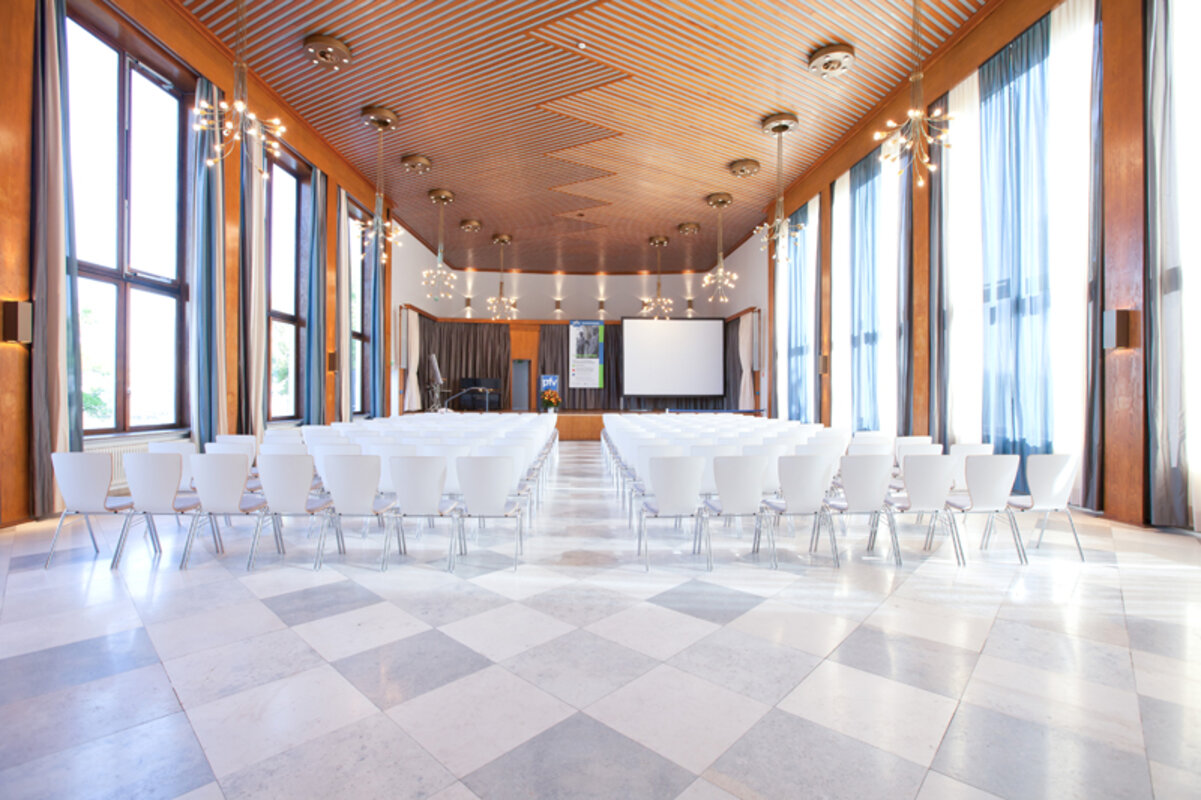 Saarbrücker Schloss Über das VHSZentrum